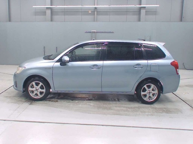 Toyota COROLLA FIELDER 2013 7925585-4