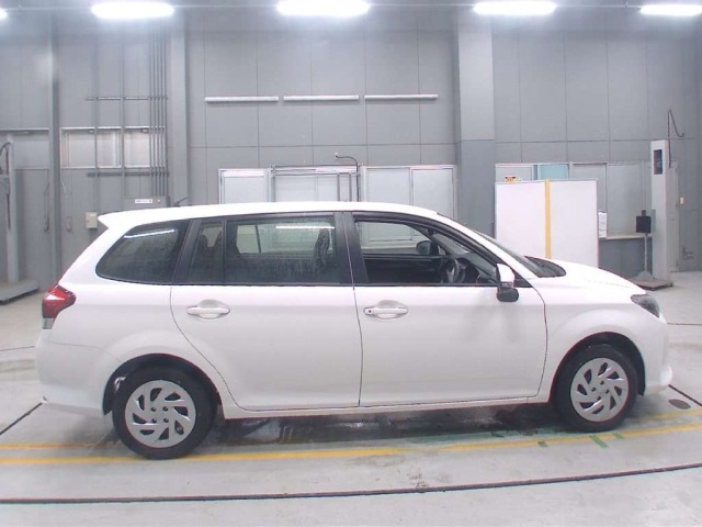 Toyota COROLLA FIELDER 2025 7925586-3