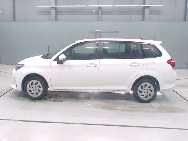 Toyota COROLLA FIELDER 2025 7925586-4