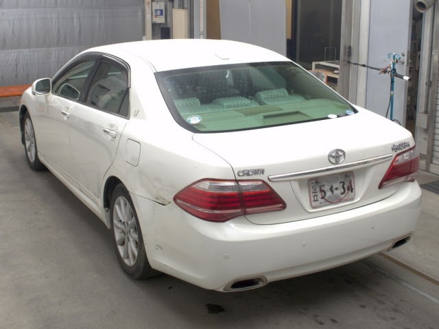Toyota CROWN 2011 7925847-1