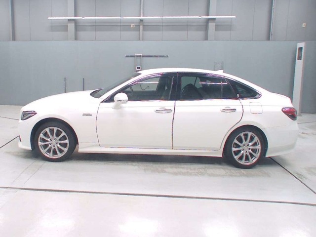 Toyota CROWN 2019 7925865-4