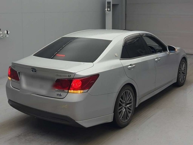 Toyota CROWN 2013 7925872-1