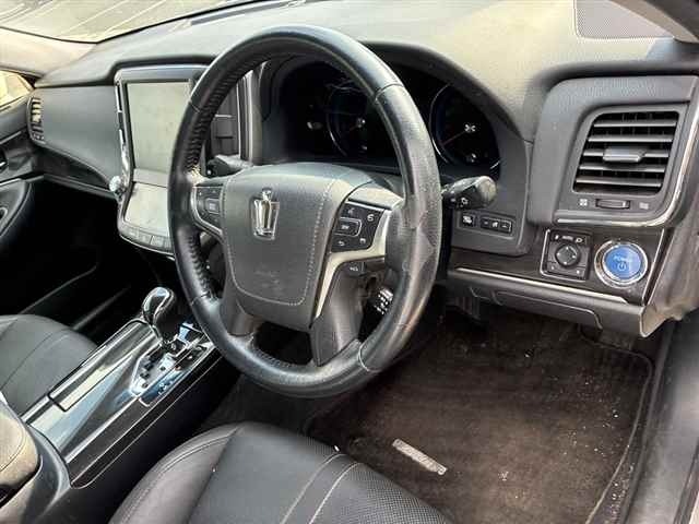 Toyota CROWN 2015 7925873-3
