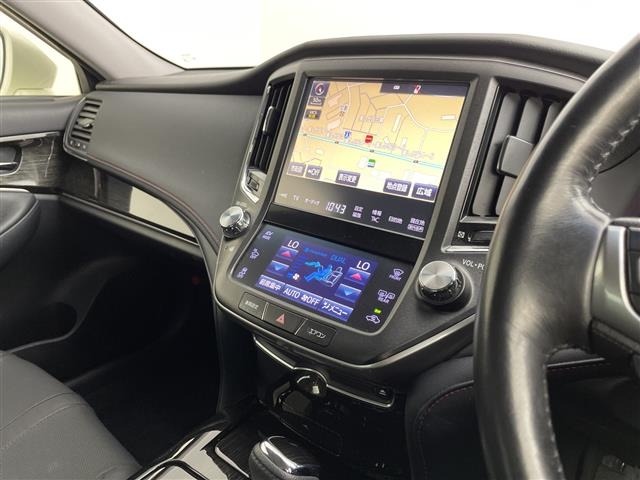 Toyota CROWN 2018 7926030-11