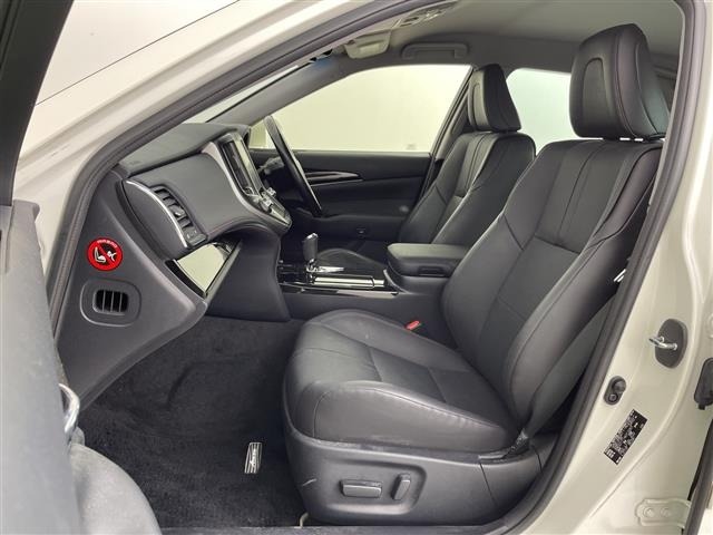 Toyota CROWN 2018 7926030-3