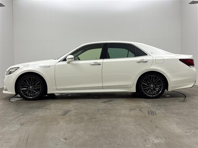 Toyota CROWN 2015 7926085-6