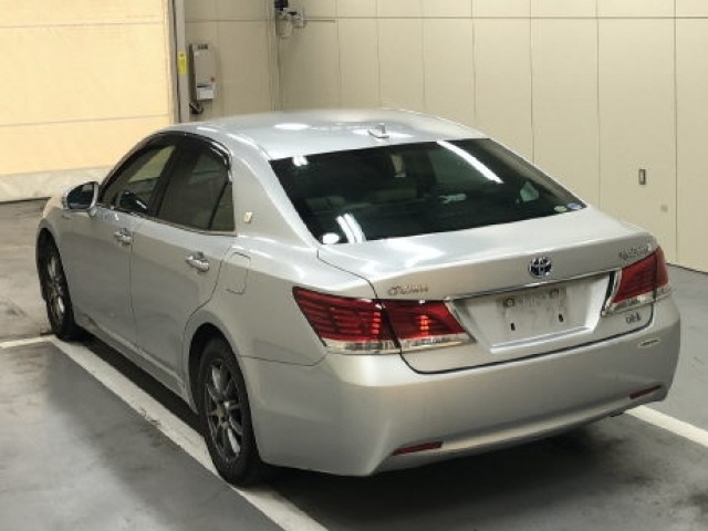 Toyota CROWN 2013 7926098-1