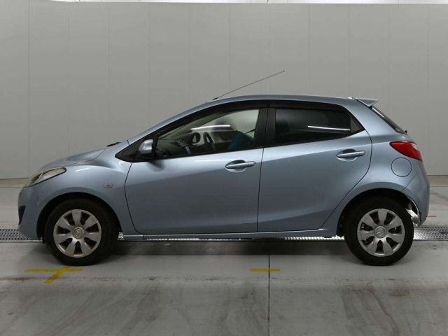 Mazda DEMIO 2012 7921624-4