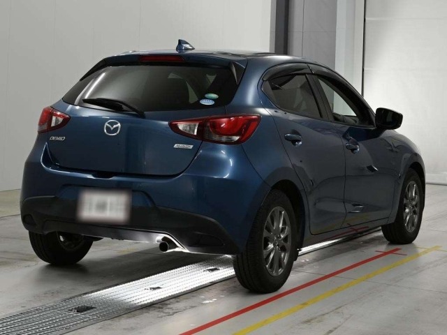 Mazda DEMIO 2017 7921627-1