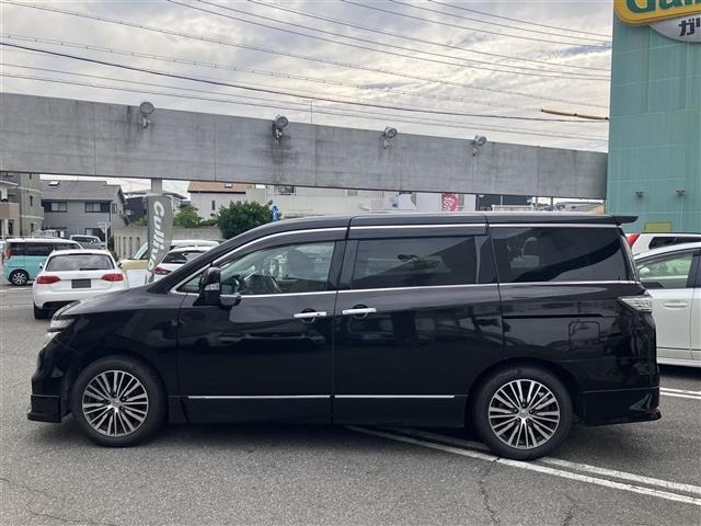 Nissan ELGRAND 2017 7921887-10
