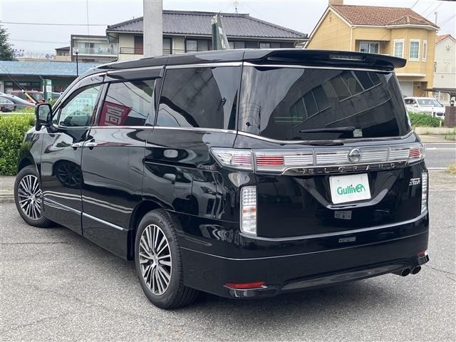 Nissan ELGRAND 2017 7921887-13