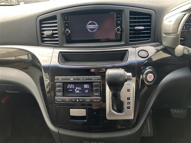 Nissan ELGRAND 2017 7921887-15