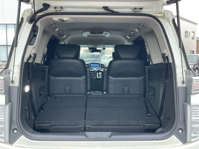 Nissan ELGRAND 2019 7921903-12