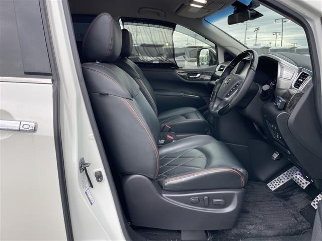 Nissan ELGRAND 2019 7921903-3