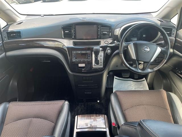 Nissan ELGRAND 2013 7921904-14