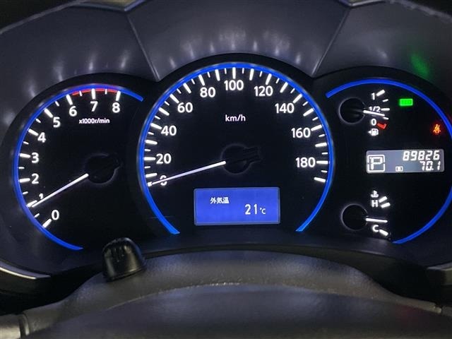 Nissan ELGRAND 2013 7921904-21