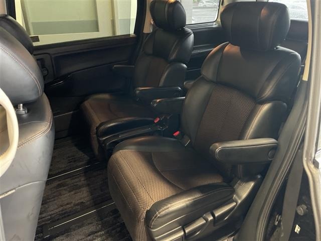 Nissan ELGRAND 2013 7921904-8