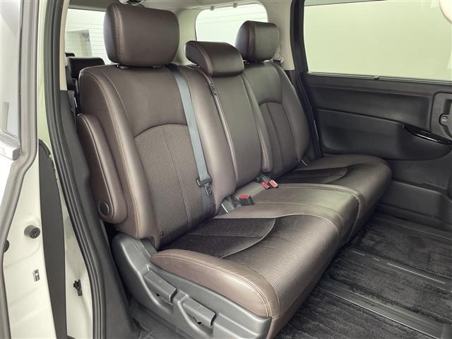 Nissan ELGRAND 2022 7921912-11