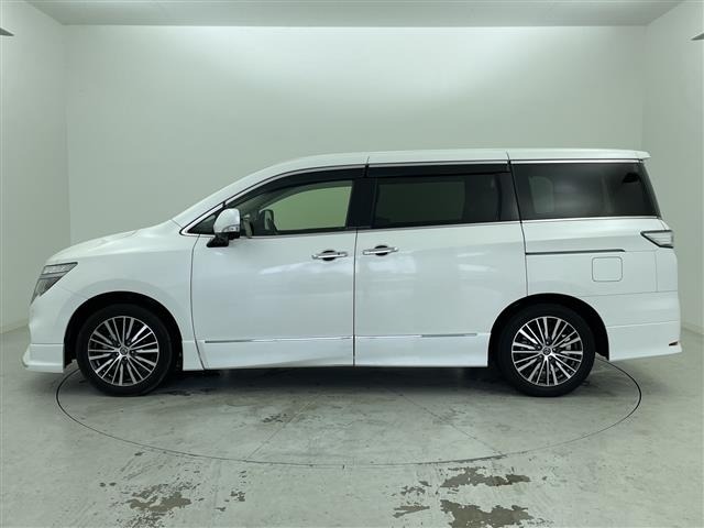 Nissan ELGRAND 2022 7921912-2