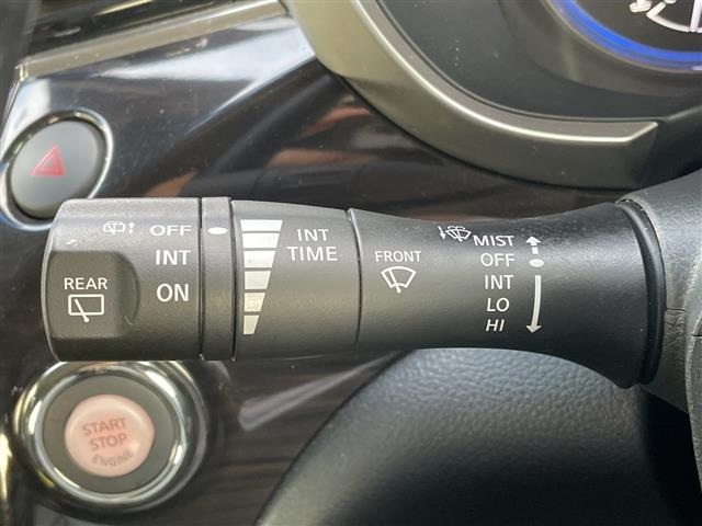 Nissan ELGRAND 2019 7921917-12