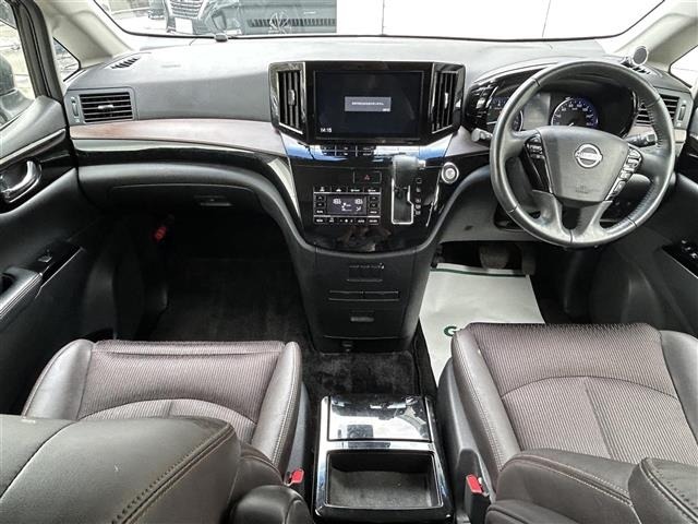 Nissan ELGRAND 2023 7921923-16