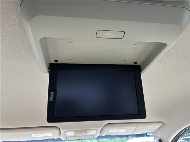 Nissan ELGRAND 2016 7921924-17