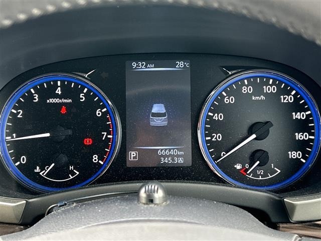 Nissan ELGRAND 2016 7921924-21