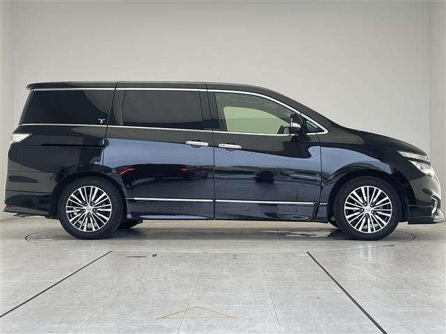 Nissan ELGRAND 2016 7921937-2