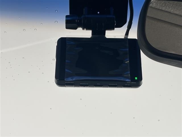 Nissan ELGRAND 2016 7921937-8