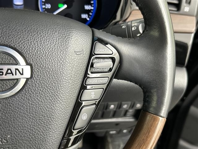 Nissan ELGRAND 2021 7921938-3