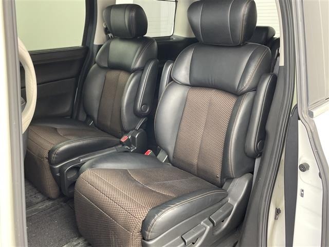 Nissan ELGRAND 2011 7921945-12