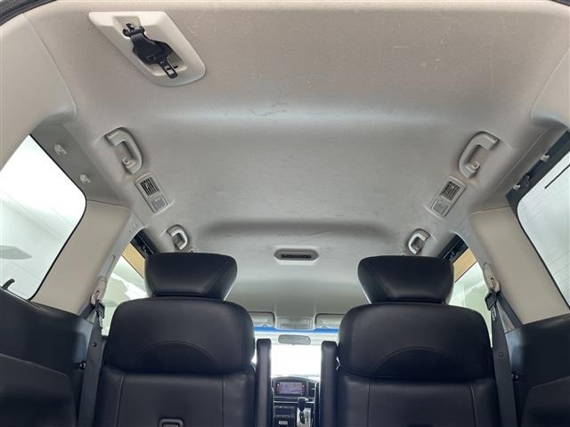 Nissan ELGRAND 2011 7921945-2