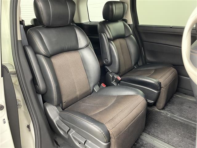 Nissan ELGRAND 2011 7921945-7