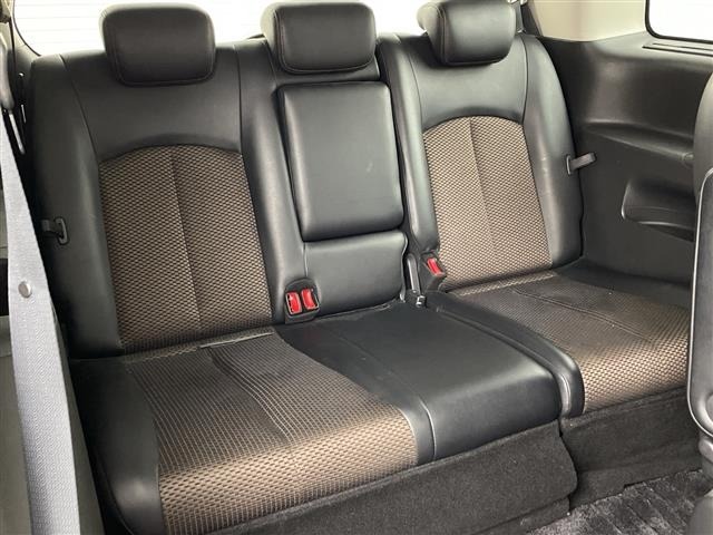 Nissan ELGRAND 2011 7921945-8