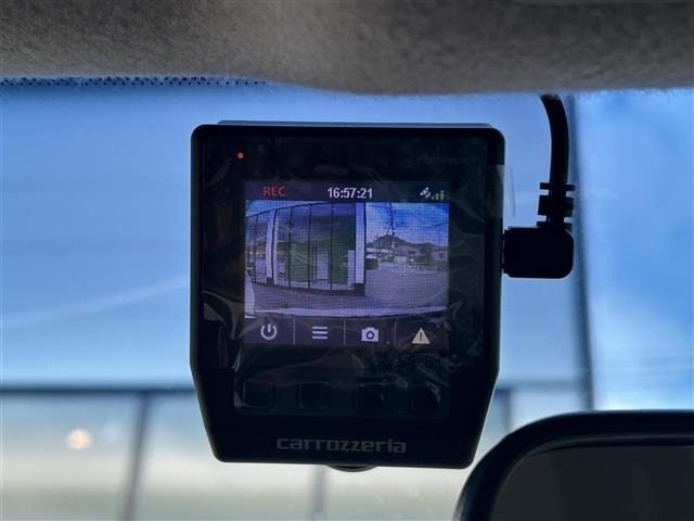 Nissan ELGRAND 2017 7921948-4