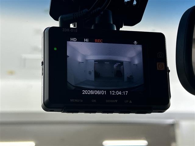 Nissan ELGRAND 2017 7921965-16