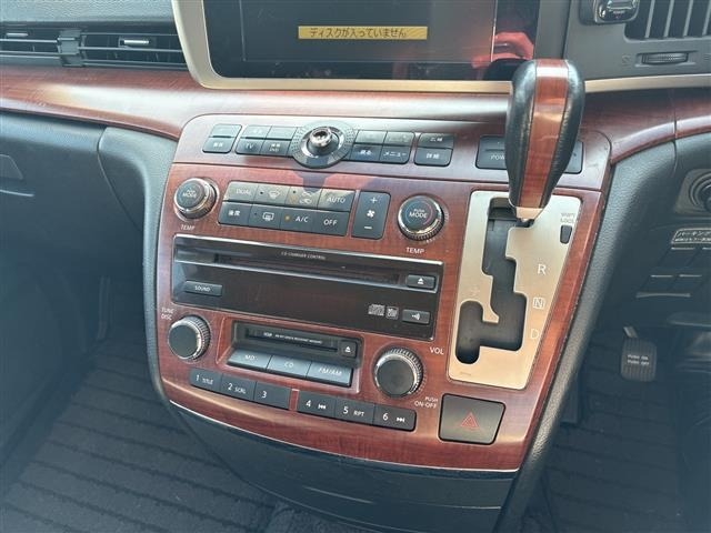 Nissan ELGRAND 2007 7921969-12