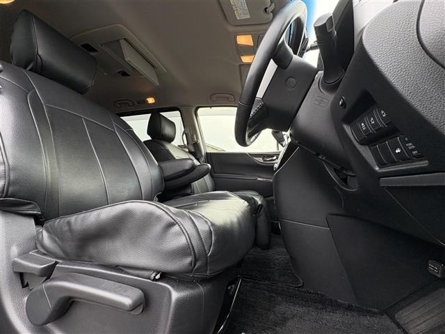 Nissan ELGRAND 2014 7921977-22