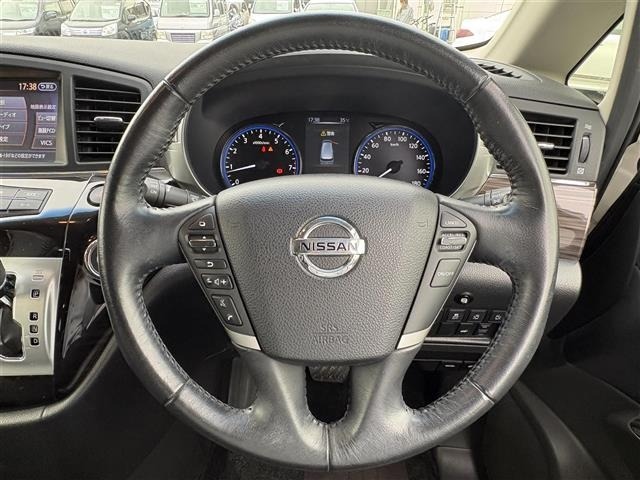 Nissan ELGRAND 2014 7921977-3