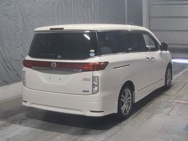Nissan ELGRAND 2011 7922090-1