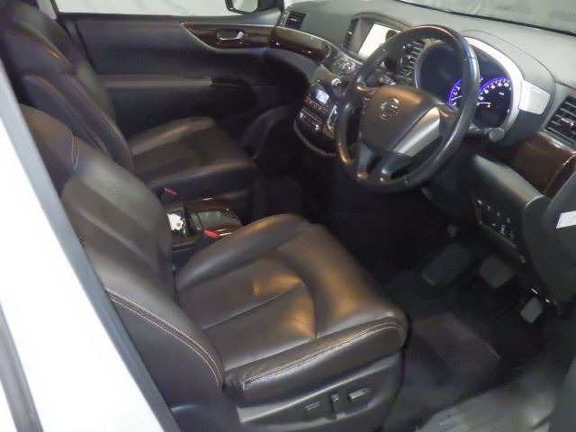 Nissan ELGRAND 2011 7922090-3