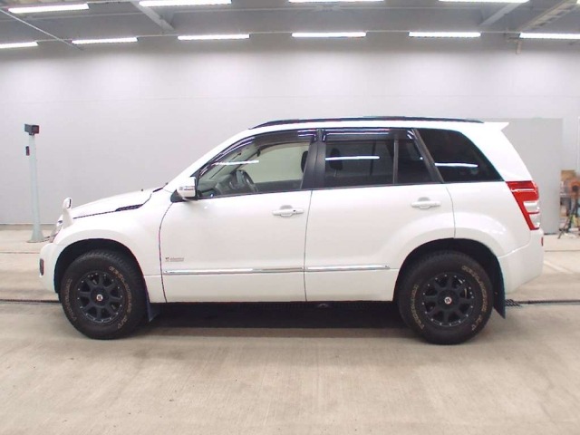 Suzuki ESCUDO 2014 7906528-4