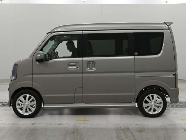 Suzuki EVERY WAGON 2025 7913363-4
