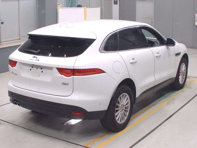 Jaguar F-PACE 2017 7911144-1