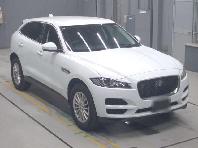 Jaguar F-PACE 2017 7911144-5