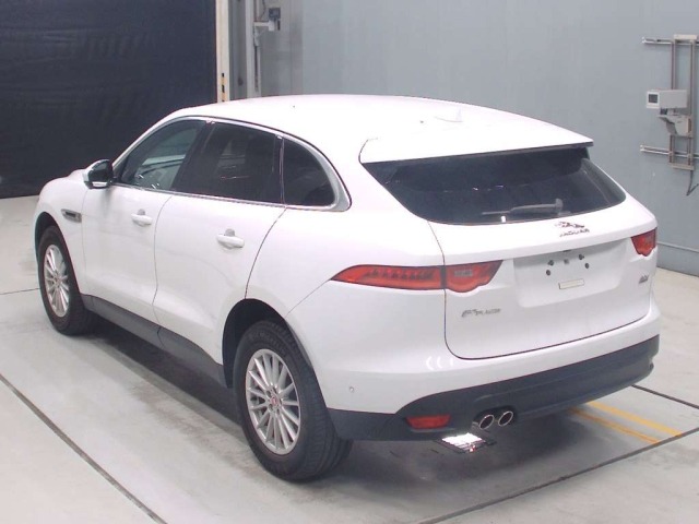 Jaguar F-PACE 2017 7911144-6