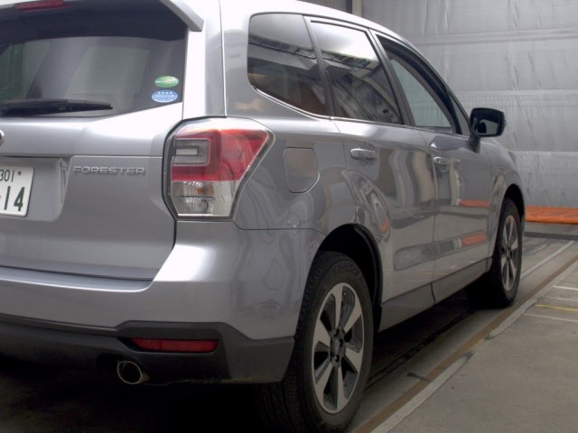 Subaru FORESTER 2018 7925687-5