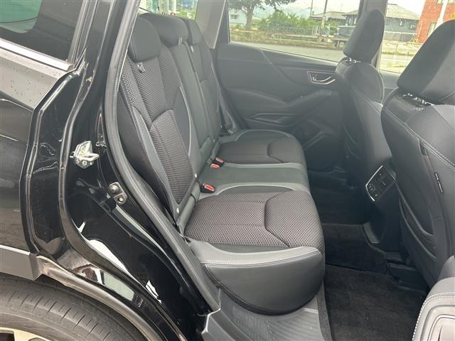 Subaru FORESTER 2018 7925795-11