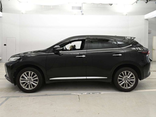 Toyota HARRIER 2017 7925752-4