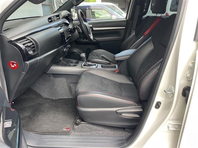 Toyota HILUX 2022 7909561-8
